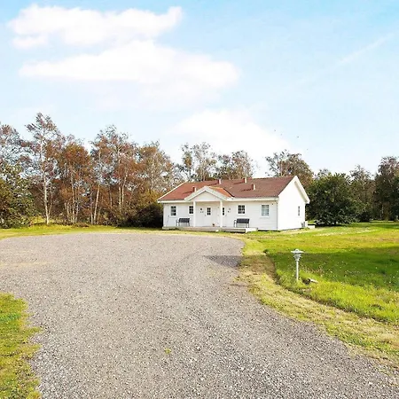 4 Star In Сasa de vacaciones Laeso